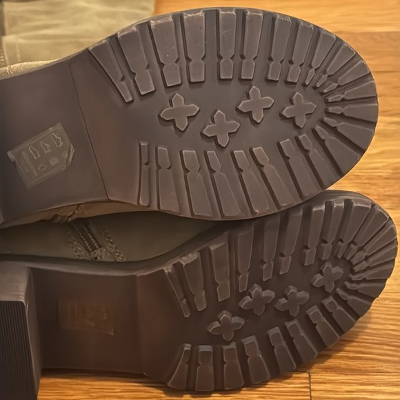 Taupe Brown Knee High Boot Combat Riding Size 10 Shoe Dazzle Neely‎ New Casual - Picture 8 of 9